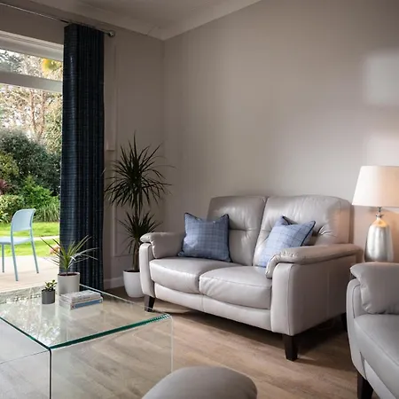 Gyllyngvase House 4*